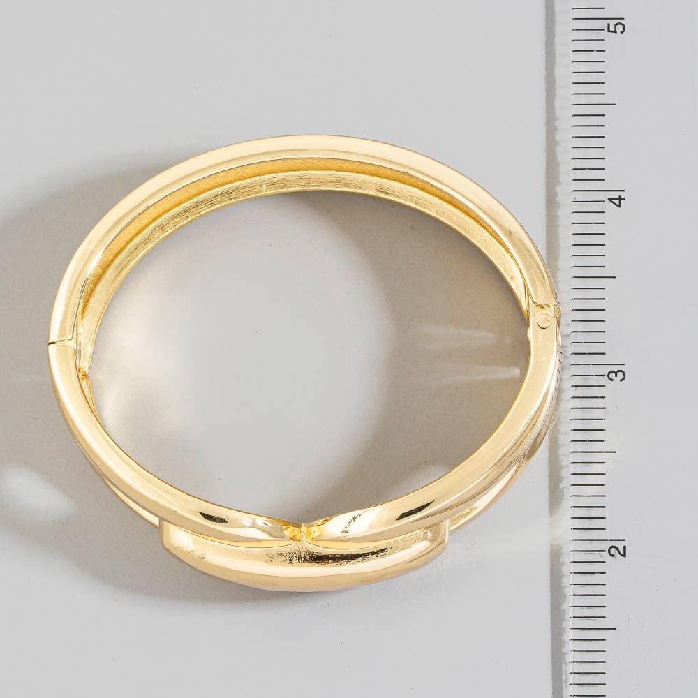 Wide Chain-Link Cutout Hinged Bangle Bracelet