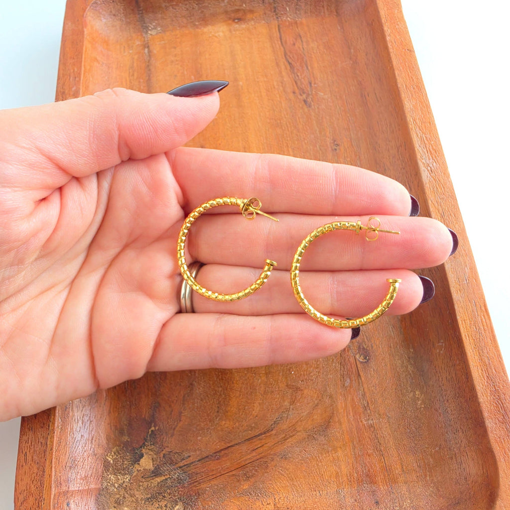 Luxe Harlow Hoops