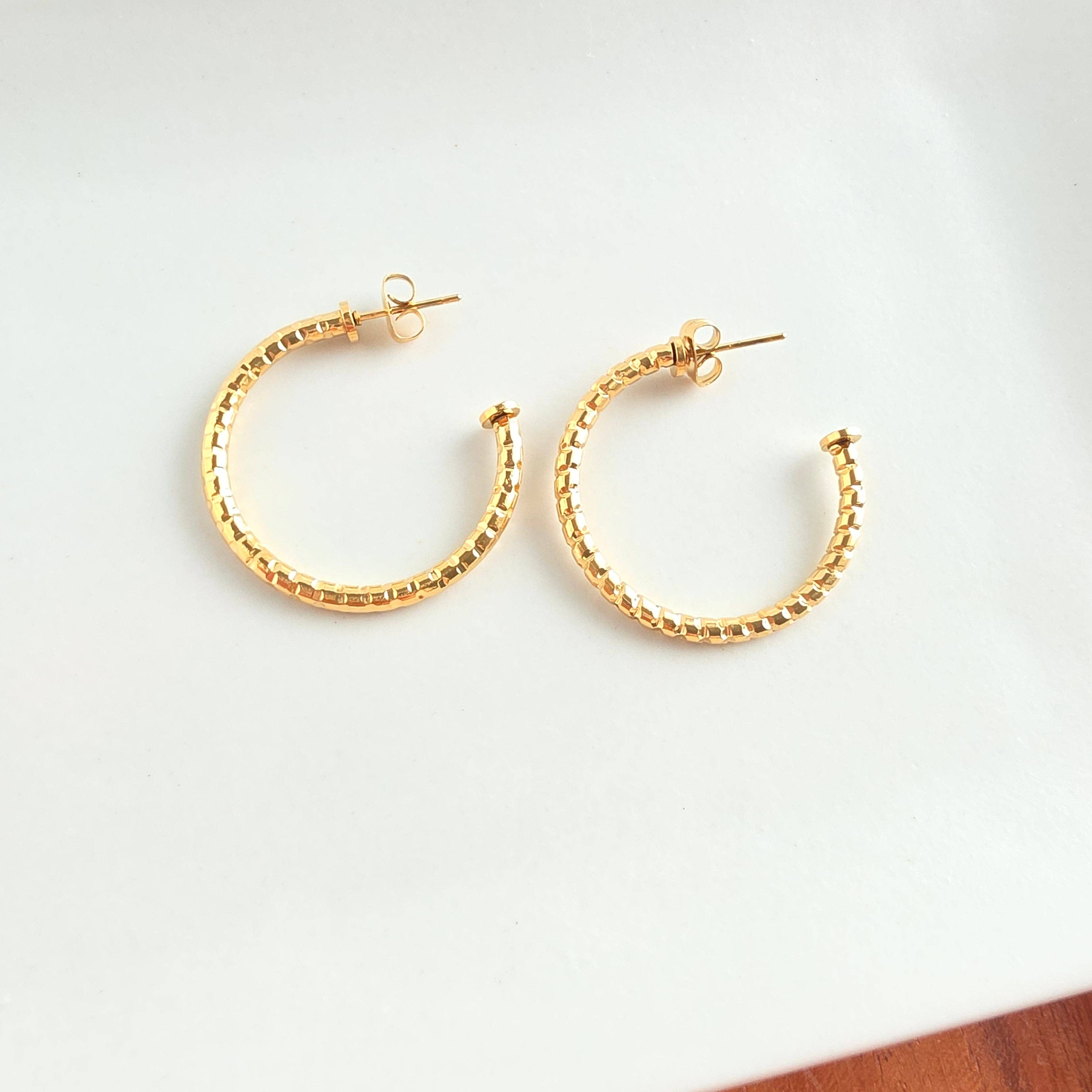 Luxe Harlow Hoops