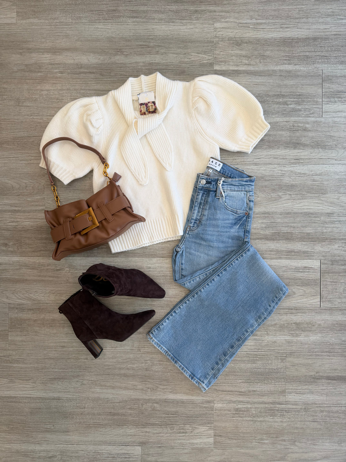 Daze Denim Lover Mid Rise Flare Jeans