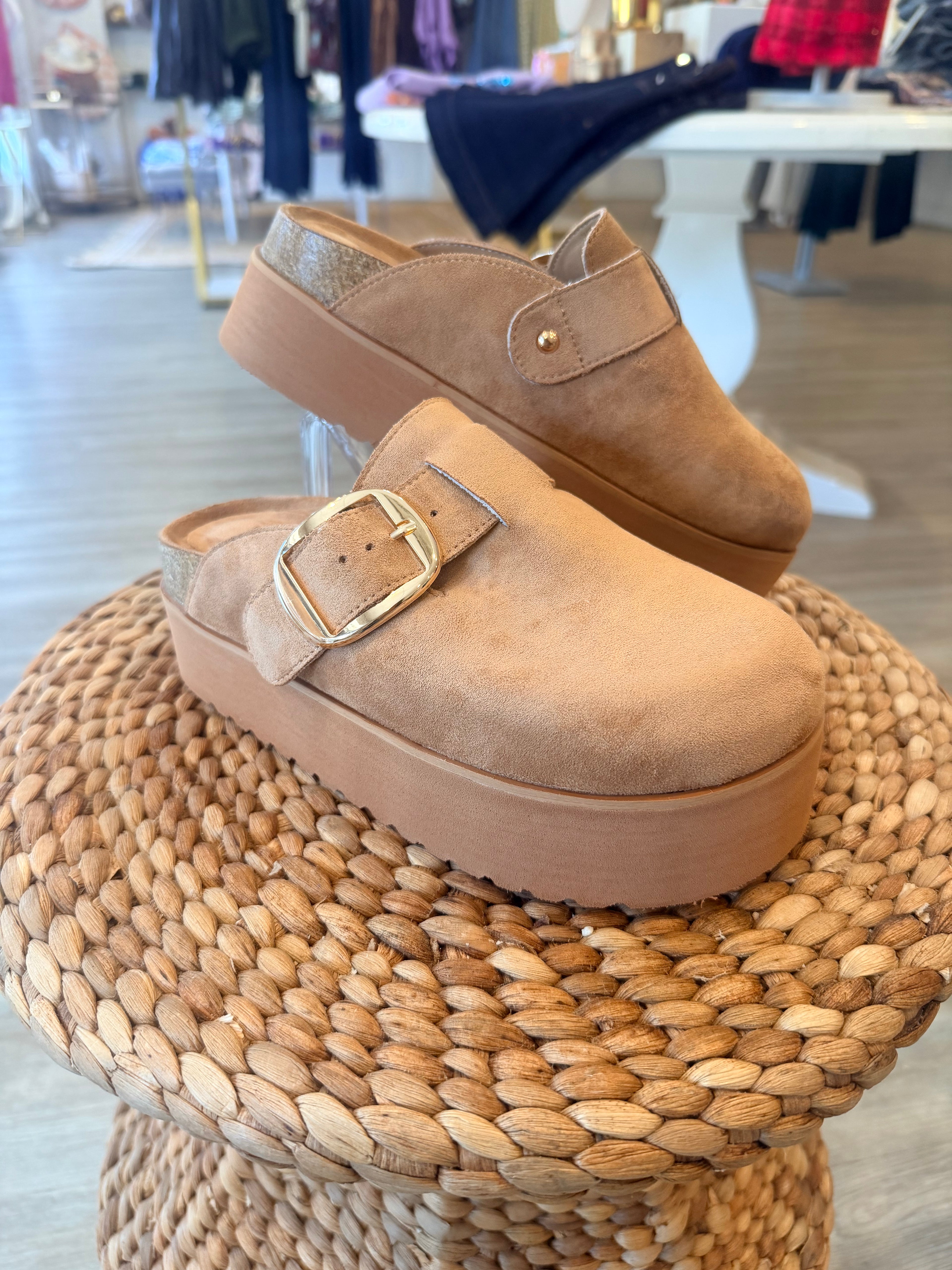 Ayla Slides