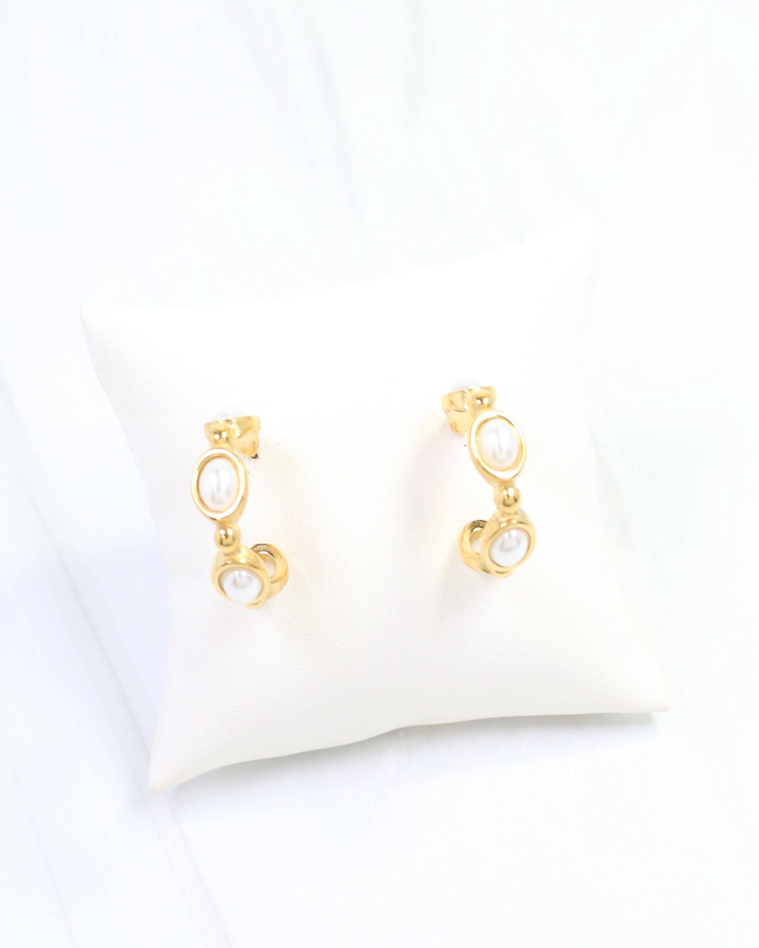 Daira Pearl Hoop Earring WP Gold