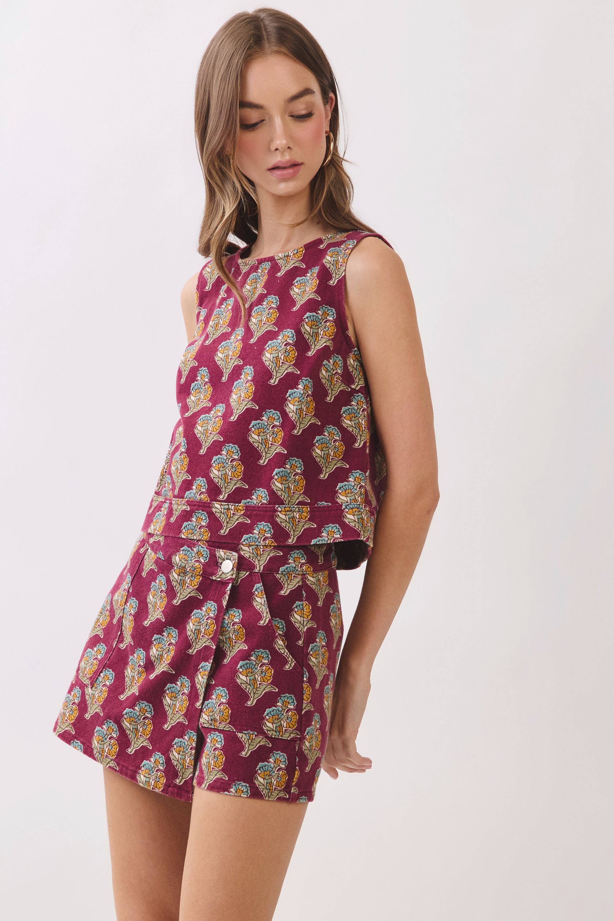 Autumn Floral Print Sleeveless Crop Top