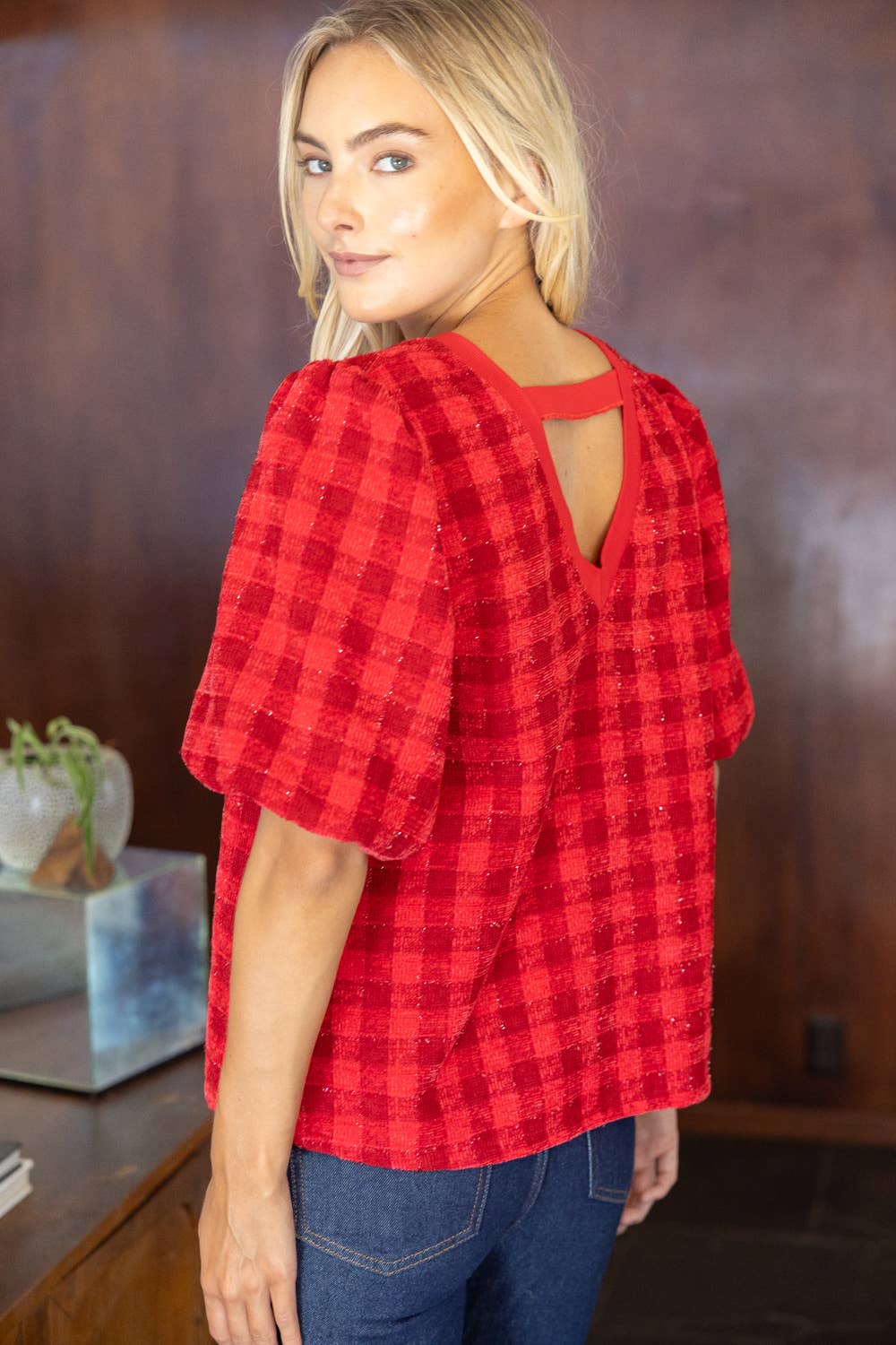 V301 Paxton Back V-Neck Bubble Sleeve Plaid Top
